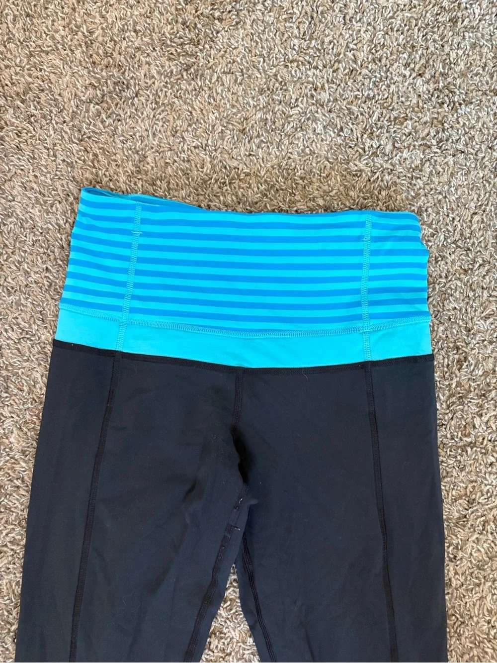 Lululemon Run Inspire Tight Reflective Ruffles Black Blue Rear Zip Sz 4